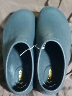 TredSafe Slip-On Work Clogs in Black